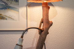 Schwemmholz Ständerlampe